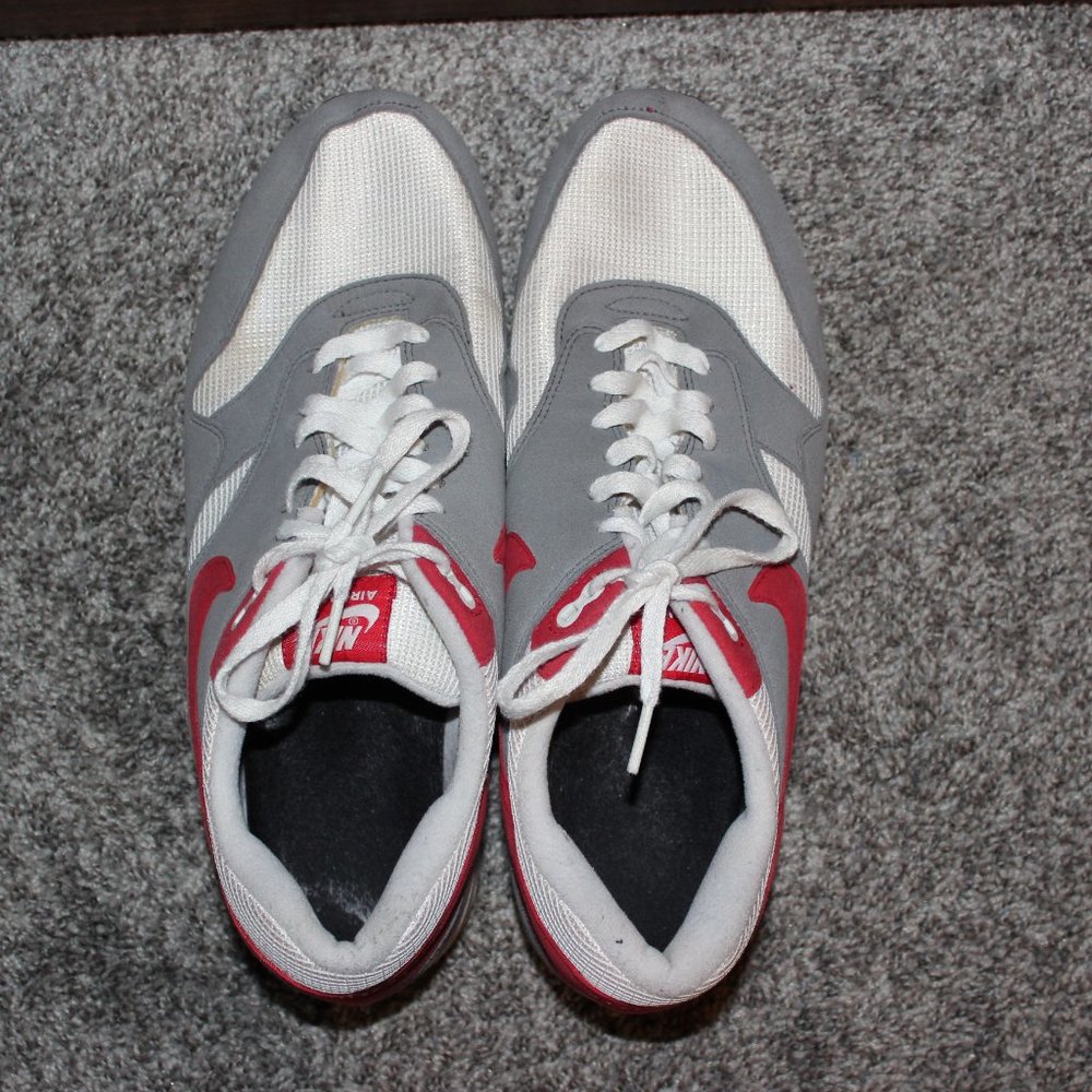 Washington State Air Max 1's